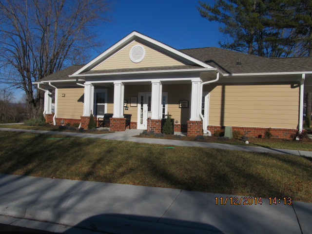 Edgewood Place Apartments in Mount Airy, NC | North Carolina New